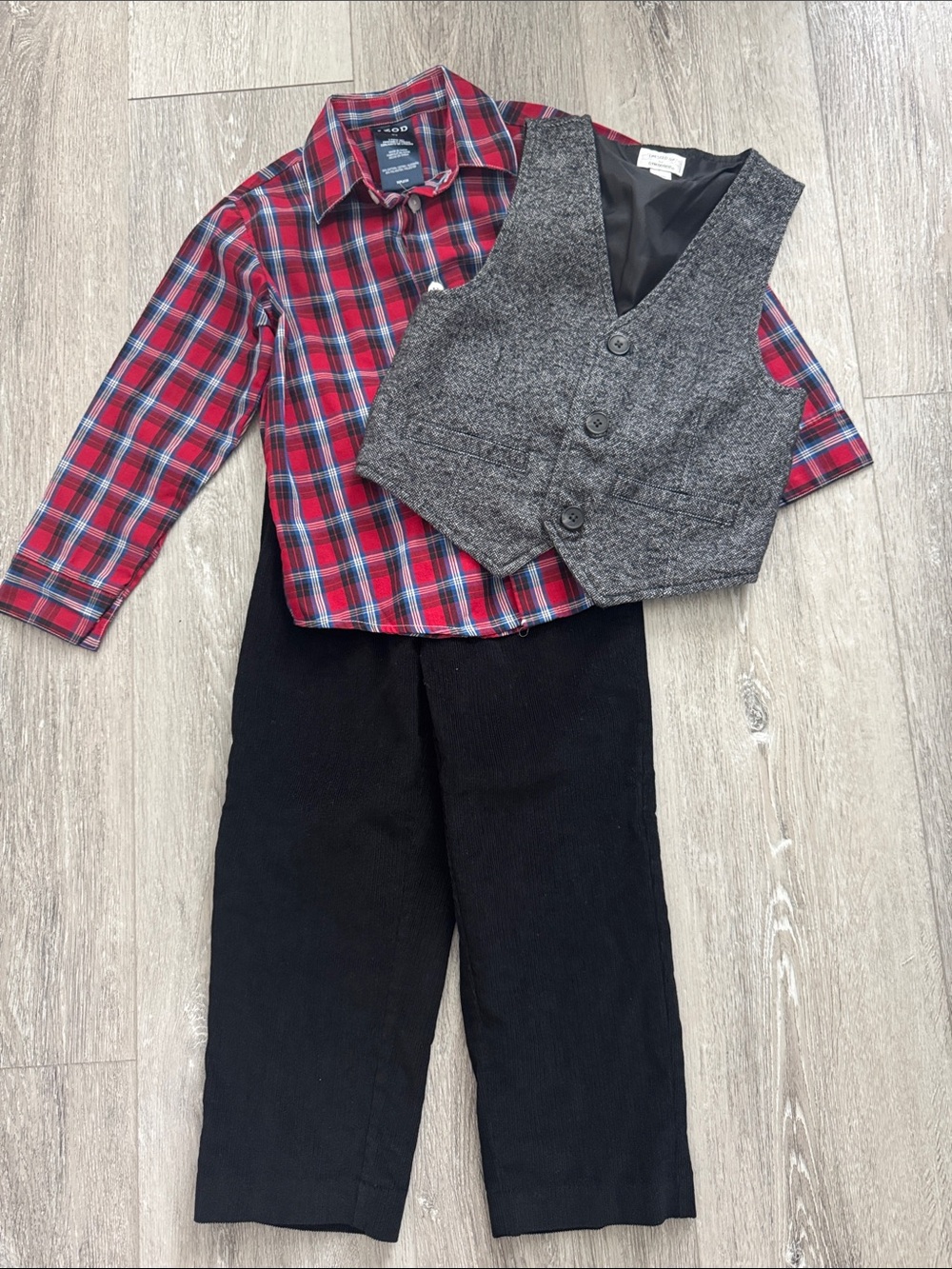 IZOD Red Plaid Button-Down Shirt w/Gymboree Gray Vest & IZOD Black Pants Boys 4T